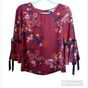 Lily White floral bell sleeve blouse size S